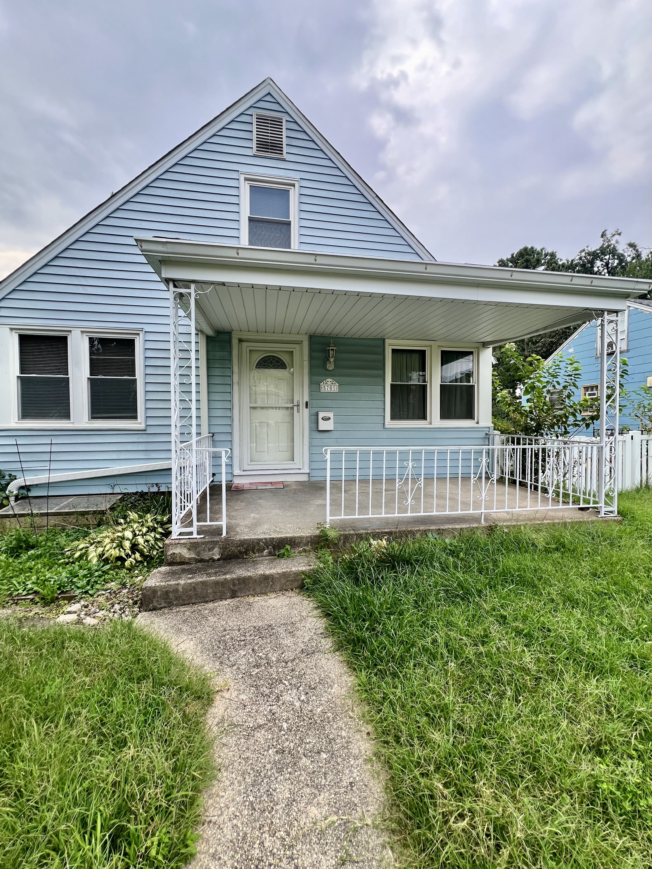 Property main image